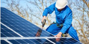 Installation Maintenance Panneaux Solaires Photovoltaïques à Gan
